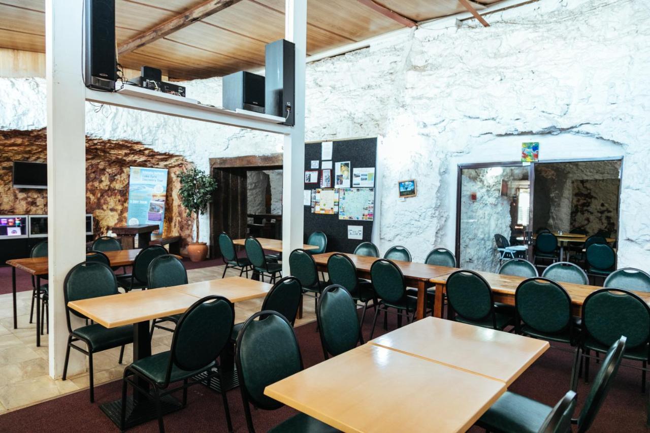 White Cliffs Underground Motel Екстер'єр фото