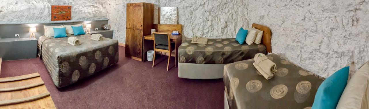 White Cliffs Underground Motel Екстер'єр фото