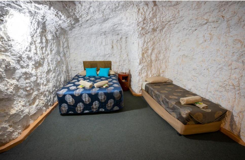 White Cliffs Underground Motel Екстер'єр фото