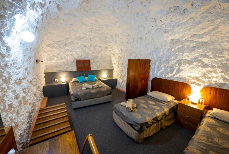 White Cliffs Underground Motel Екстер'єр фото